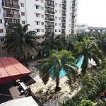 Apartemen Mutiara Bekasi By Zuzu